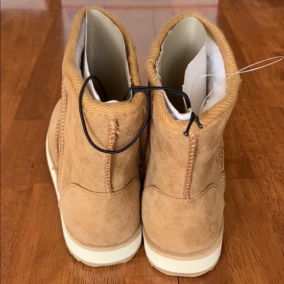 🇺🇸 3/$11 Must bundle any 3 🇺🇸 for discount - Picture 4 of 8